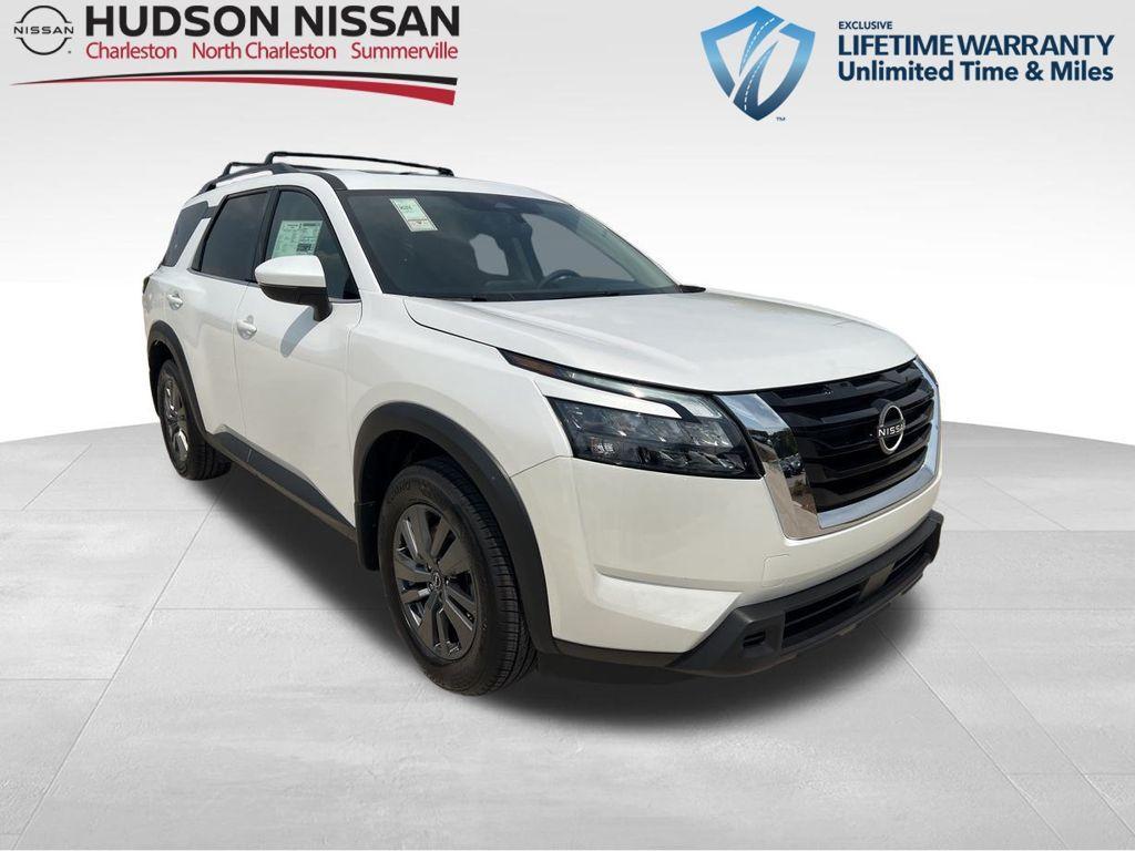 new 2025 Nissan Pathfinder car, priced at $41,685