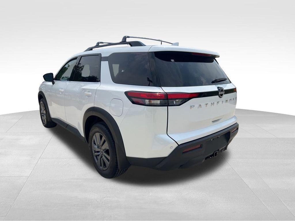 new 2025 Nissan Pathfinder car, priced at $41,685