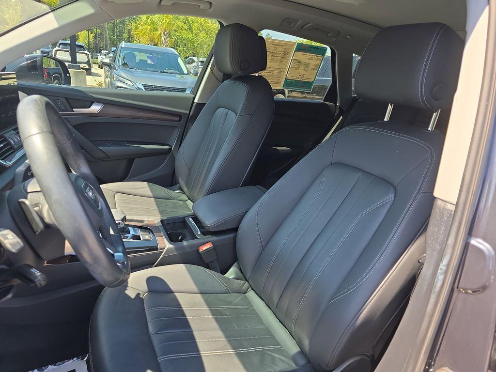 used 2021 Audi Q5 car, priced at $27,400