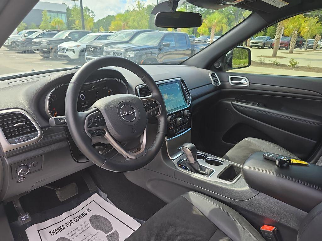 used 2021 Jeep Grand Cherokee car, priced at $25,600