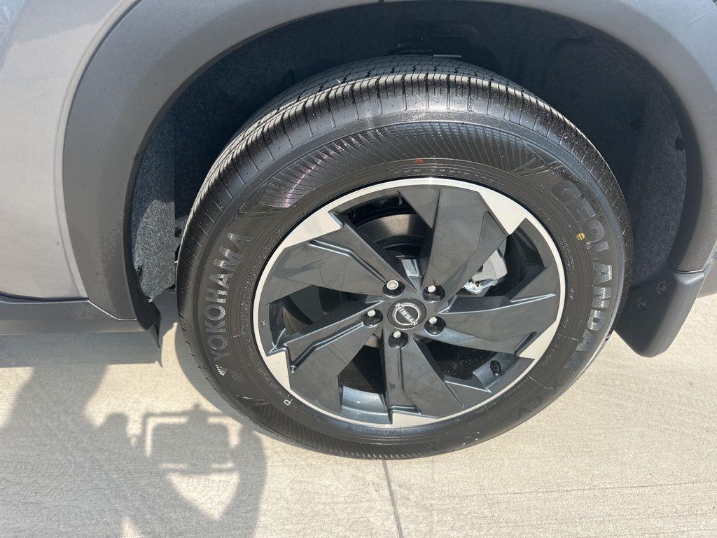 new 2025 Nissan Rogue car, priced at $33,115