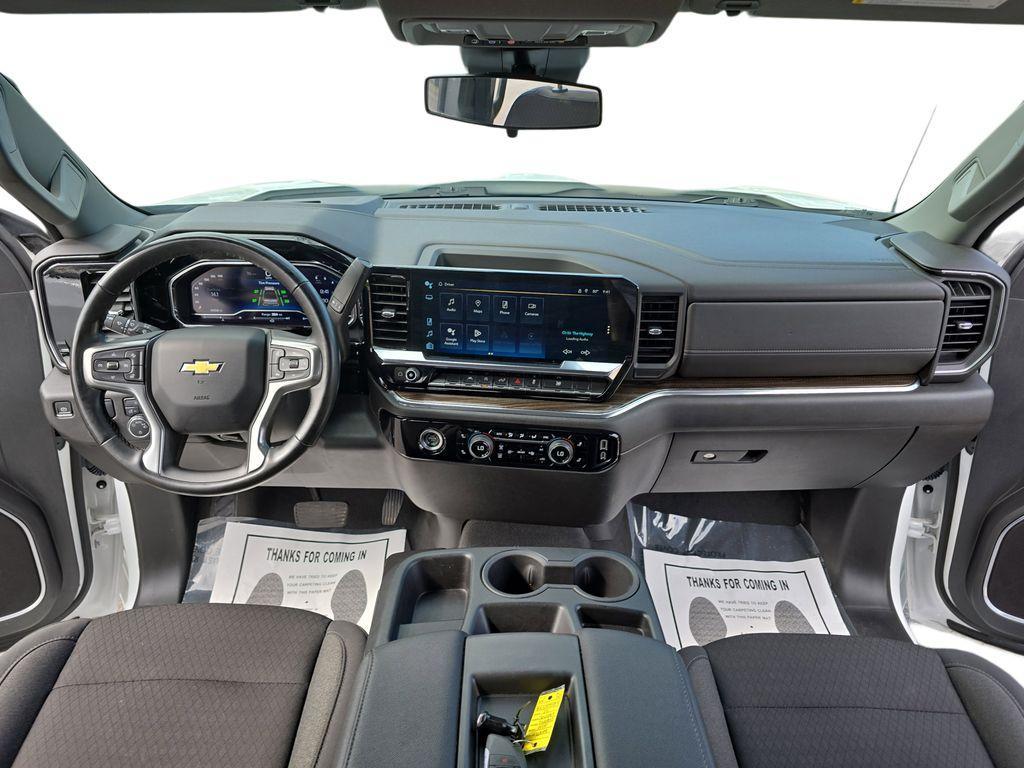 used 2024 Chevrolet Silverado 1500 car, priced at $29,900