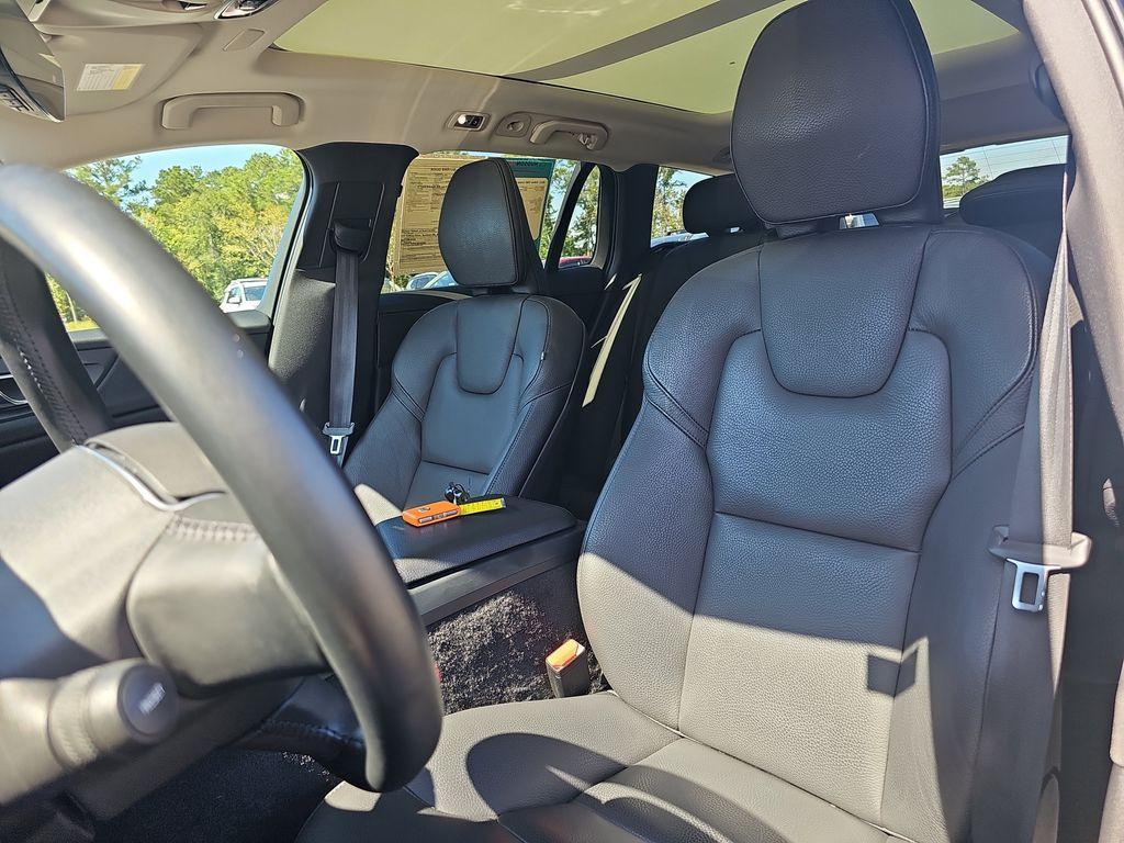 used 2021 Volvo V60 Cross Country car, priced at $21,400