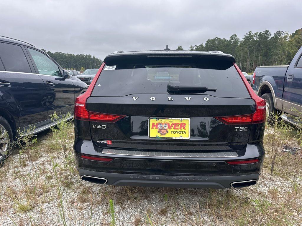 used 2021 Volvo V60 Cross Country car, priced at $19,991