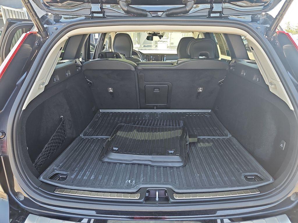used 2021 Volvo V60 Cross Country car, priced at $21,400