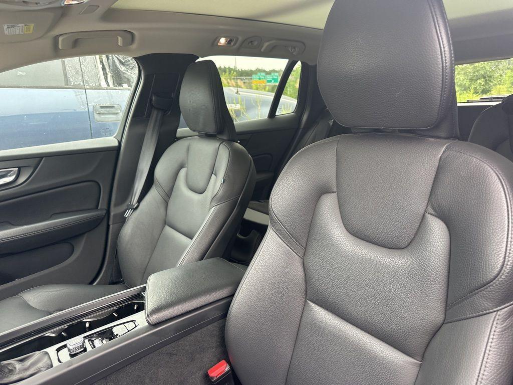 used 2021 Volvo V60 Cross Country car, priced at $19,991