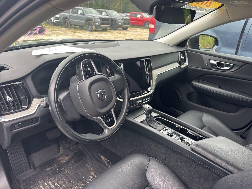 used 2021 Volvo V60 Cross Country car, priced at $19,991