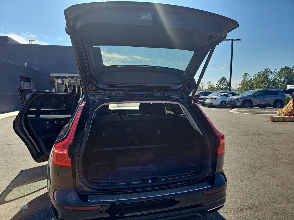 used 2021 Volvo V60 Cross Country car, priced at $21,400