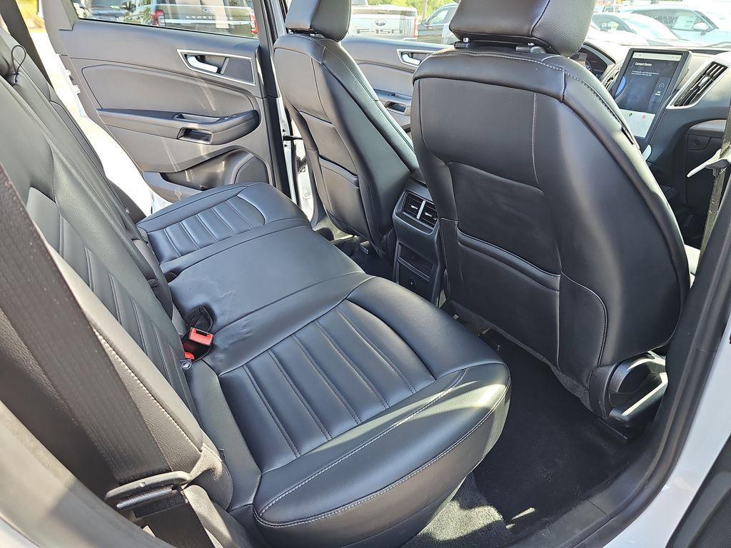 used 2024 Ford Edge car, priced at $19,200