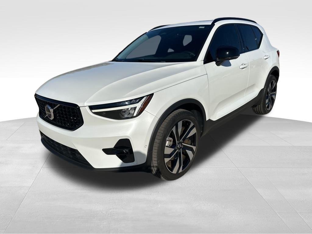 used 2023 Volvo XC40 car, priced at $33,982