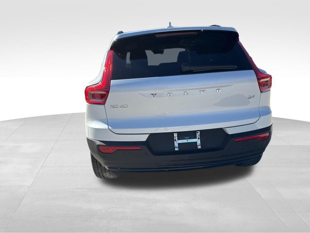 used 2023 Volvo XC40 car, priced at $33,982