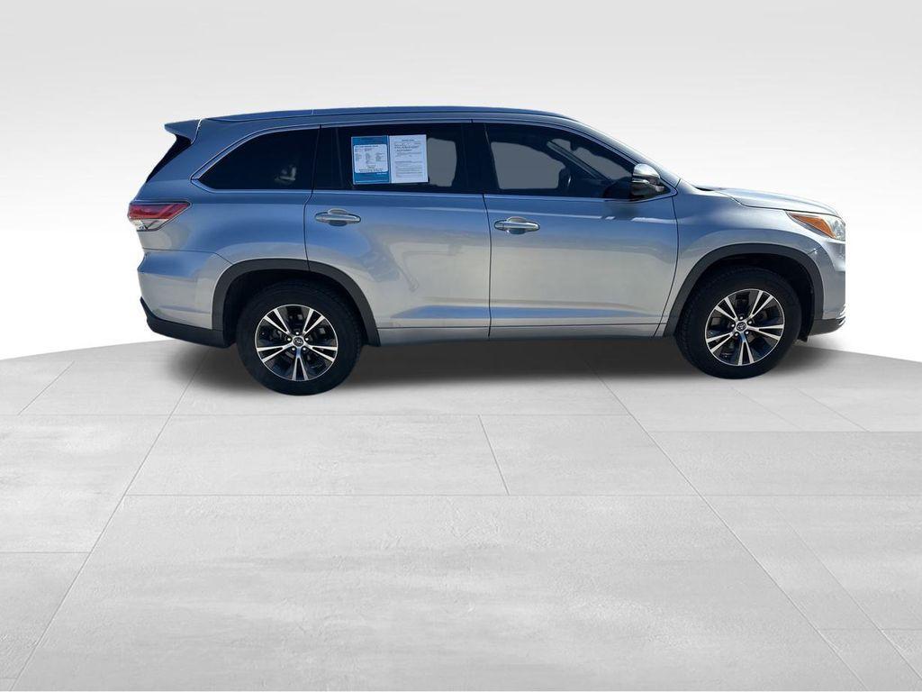 used 2016 Toyota Highlander car, priced at $19,902