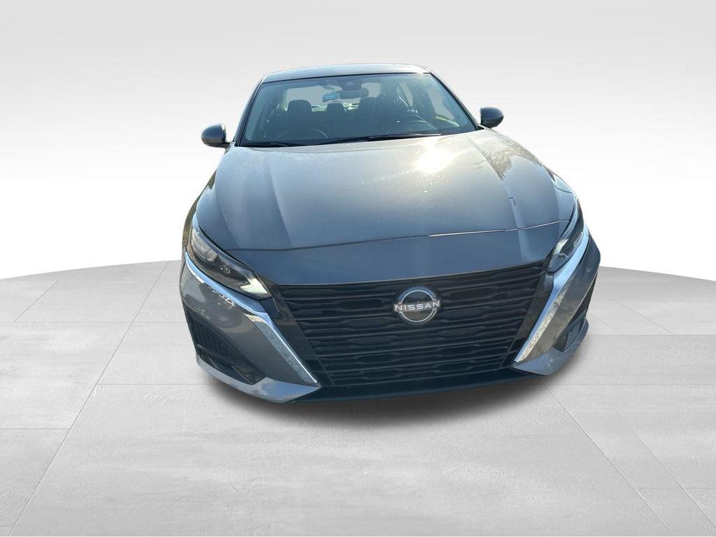 used 2023 Nissan Altima car, priced at $22,900