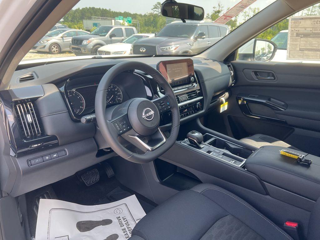 new 2025 Nissan Pathfinder car, priced at $39,888