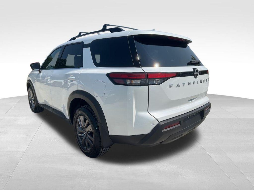 new 2025 Nissan Pathfinder car, priced at $39,888