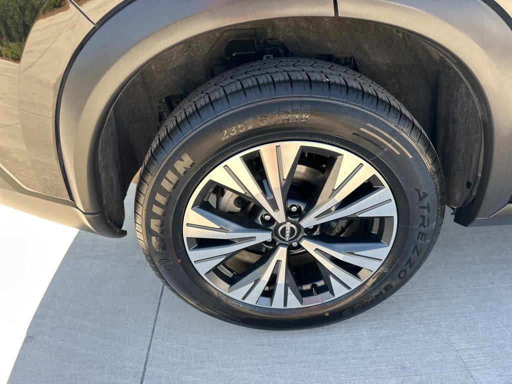 used 2023 Nissan Rogue car, priced at $22,200