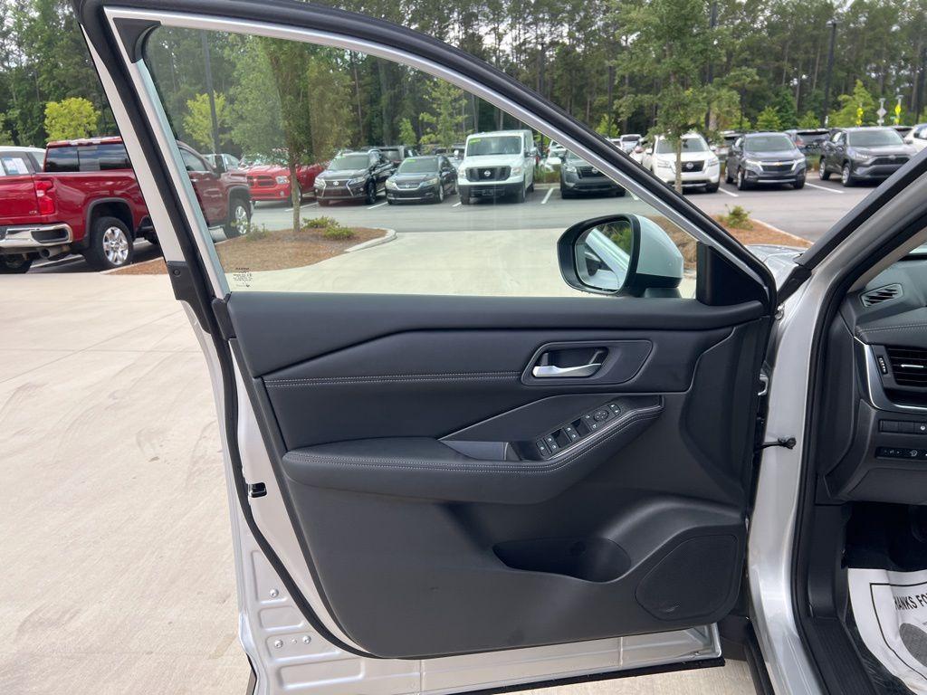 new 2025 Nissan Rogue car, priced at $32,482