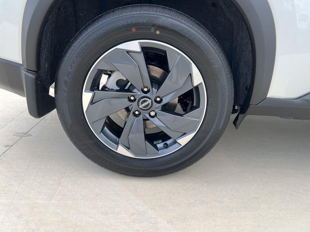 new 2025 Nissan Rogue car, priced at $32,482