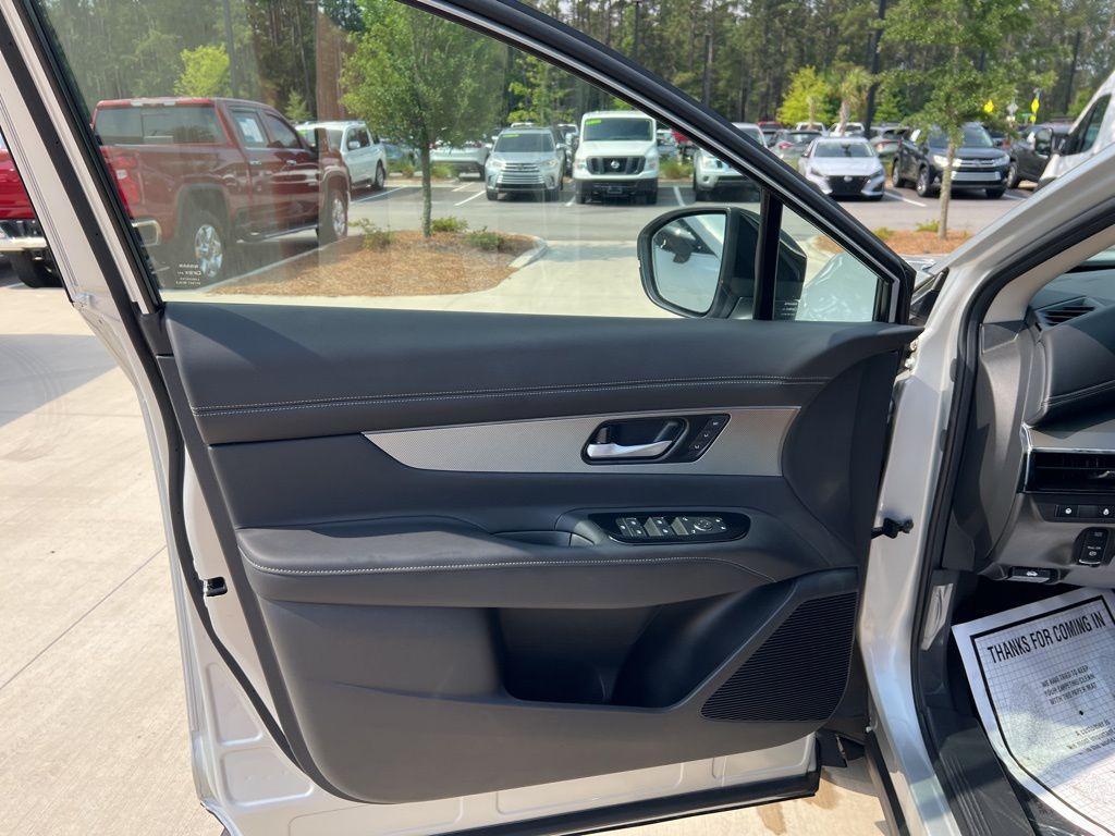 new 2025 Nissan Murano car, priced at $45,885