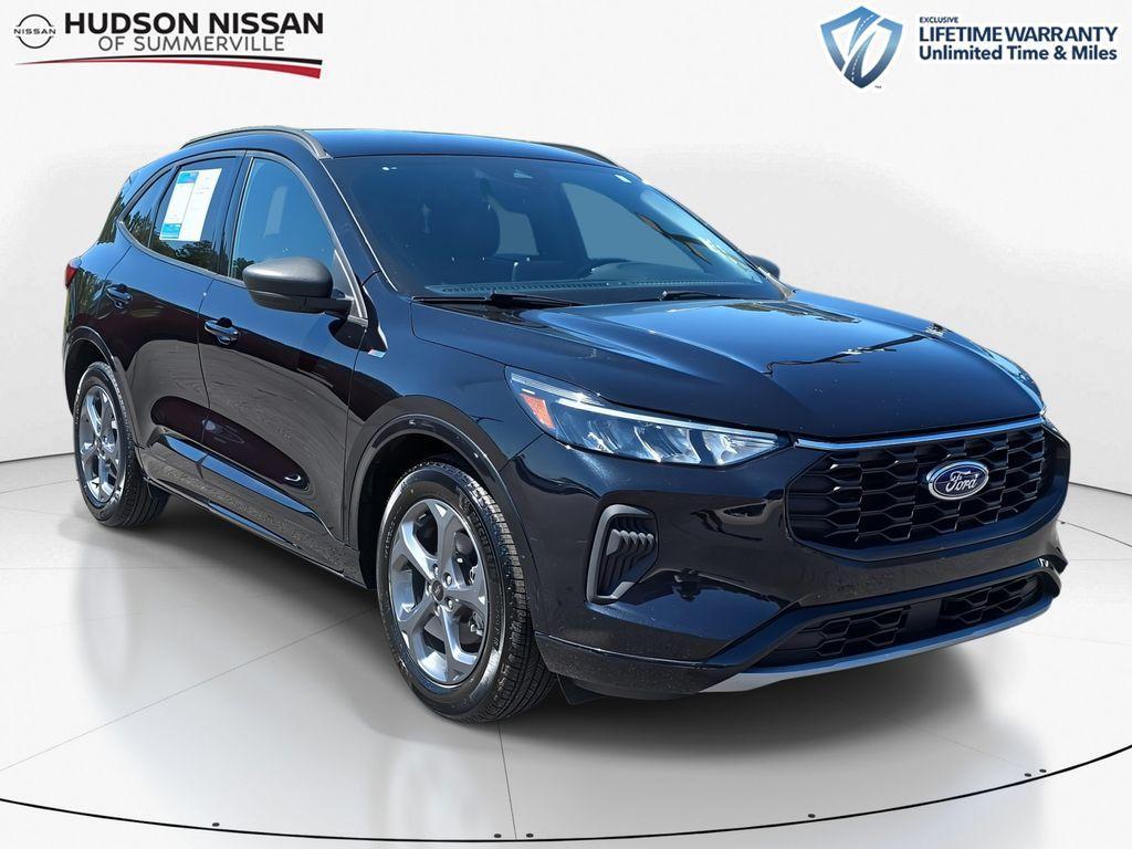 used 2023 Ford Escape car, priced at $19,800