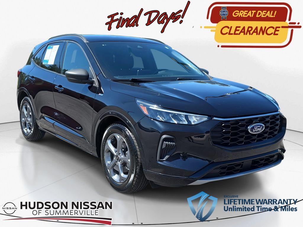 used 2023 Ford Escape car, priced at $22,300