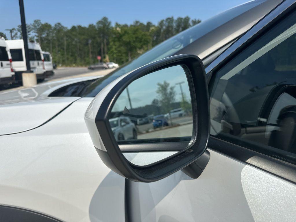 new 2025 Nissan Rogue car, priced at $33,519