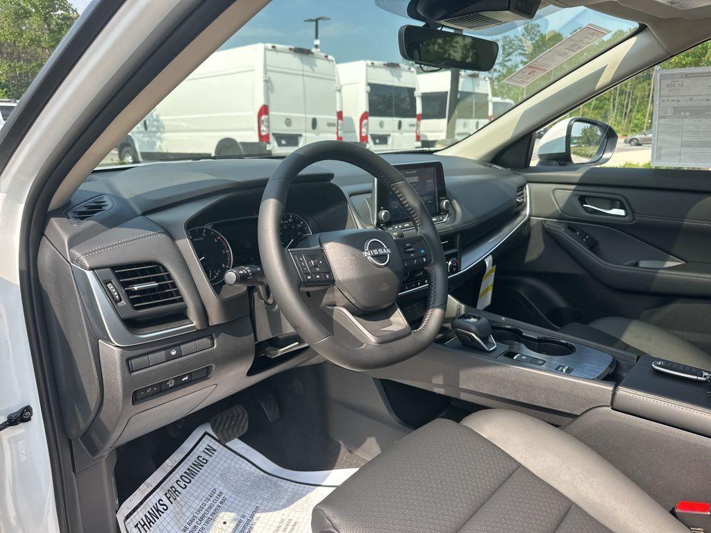 new 2025 Nissan Rogue car, priced at $33,519