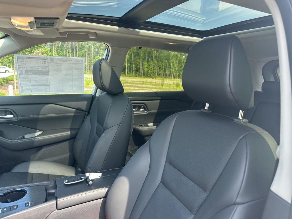 new 2025 Nissan Rogue car, priced at $33,519