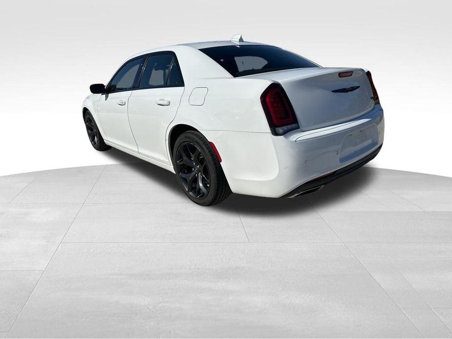 used 2022 Chrysler 300 car, priced at $23,295