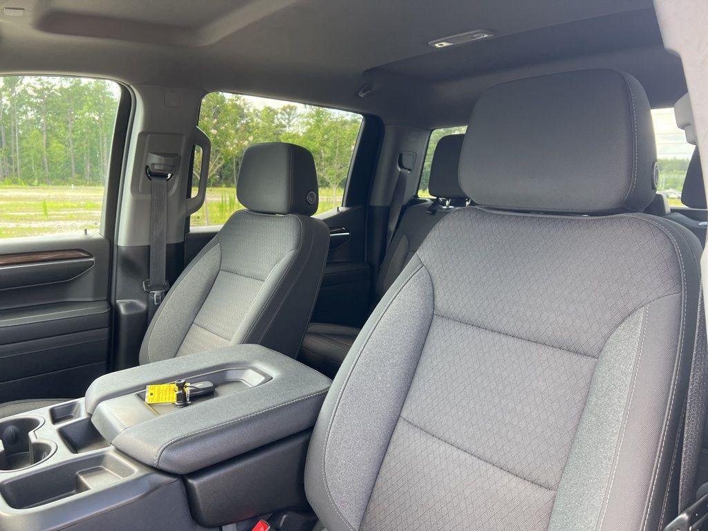 used 2023 Chevrolet Silverado 1500 car, priced at $33,900