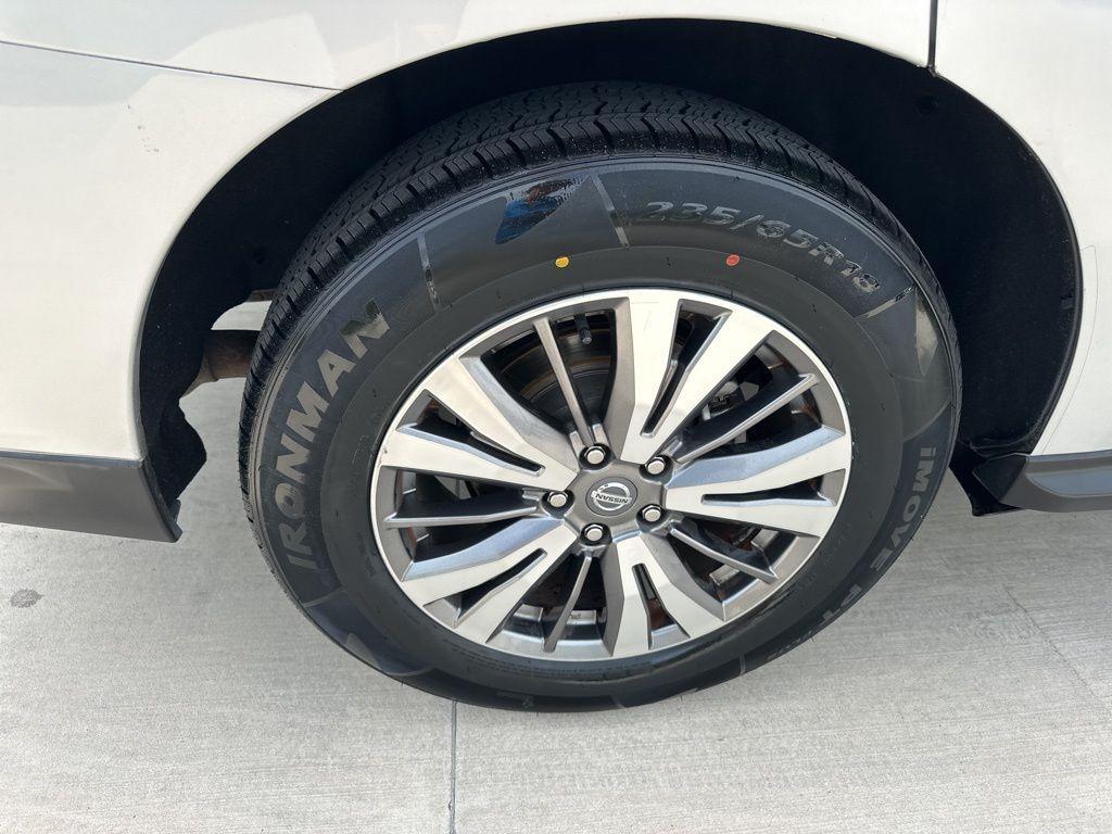 used 2020 Nissan Pathfinder car, priced at $16,500