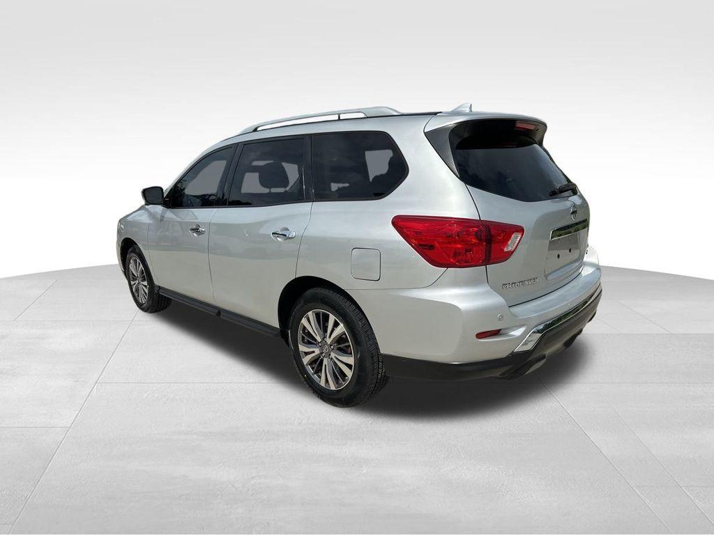 used 2020 Nissan Pathfinder car, priced at $16,500