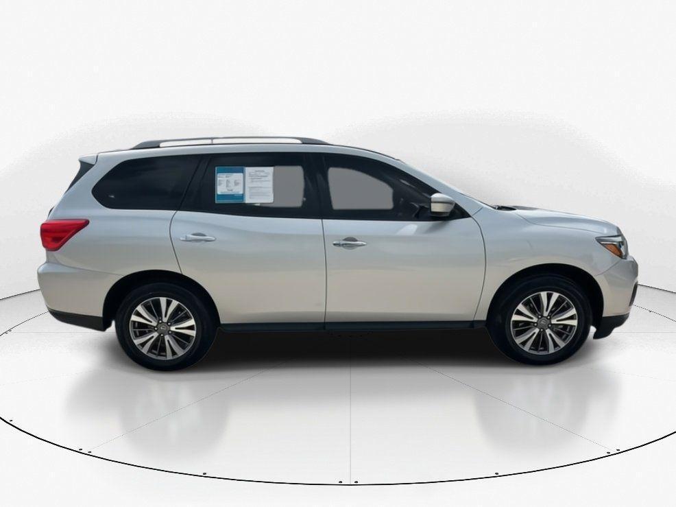 used 2020 Nissan Pathfinder car, priced at $13,800