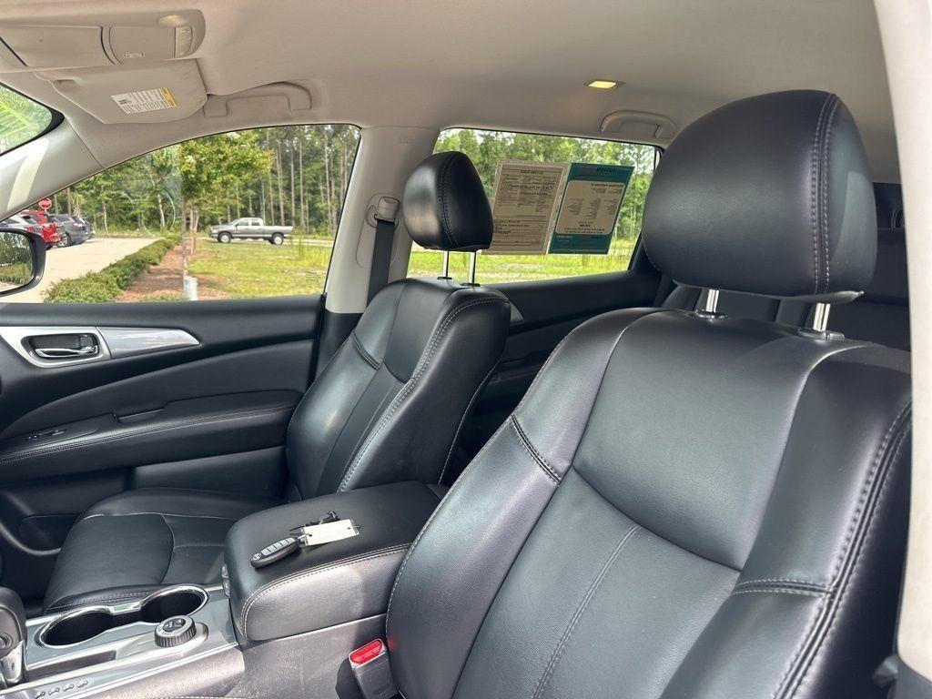 used 2020 Nissan Pathfinder car, priced at $13,800