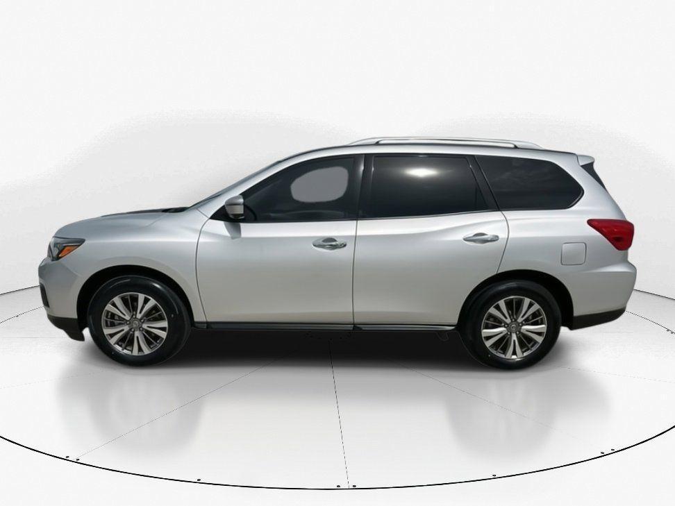 used 2020 Nissan Pathfinder car, priced at $13,800
