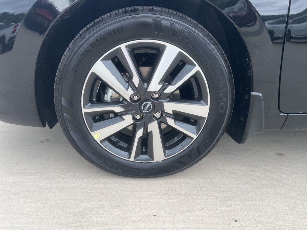 new 2025 Nissan Versa car, priced at $22,061