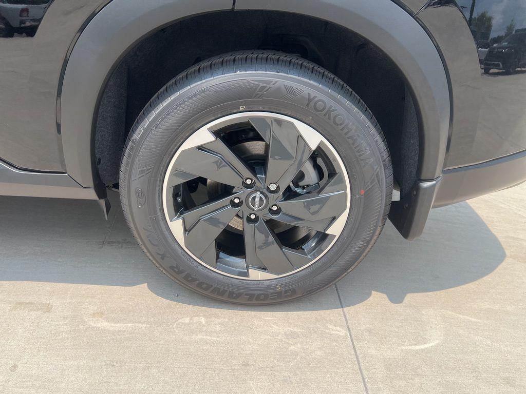 new 2025 Nissan Rogue car, priced at $32,403