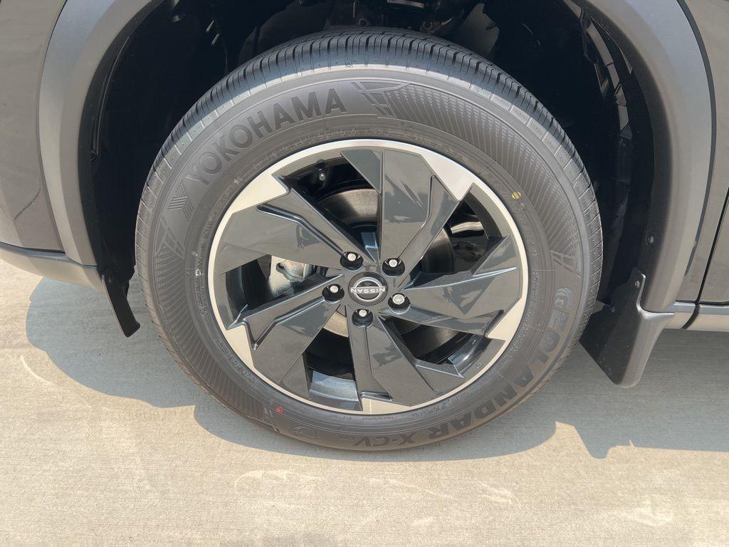new 2025 Nissan Rogue car, priced at $32,403