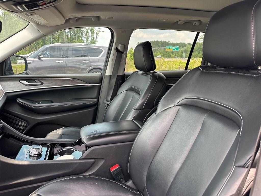 used 2023 Jeep Grand Cherokee L car, priced at $32,600