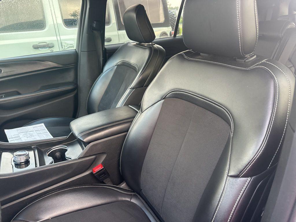 used 2024 Jeep Grand Cherokee L car, priced at $33,849