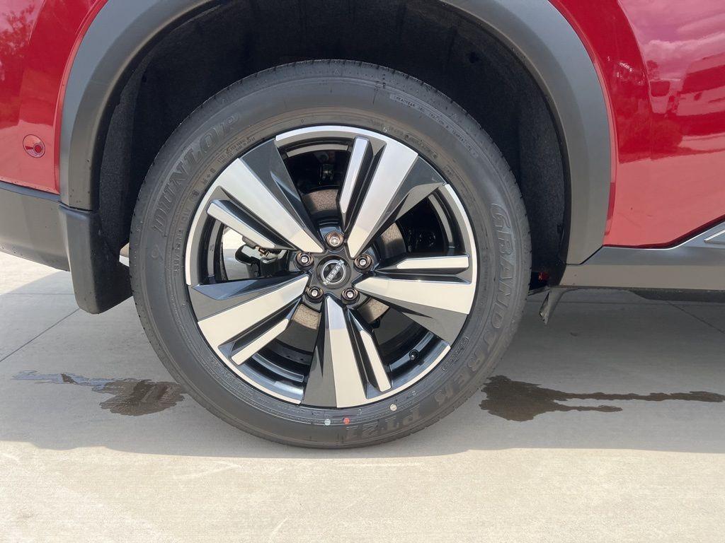 new 2025 Nissan Rogue car, priced at $40,802