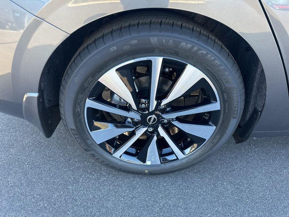 new 2025 Nissan Sentra car, priced at $25,695