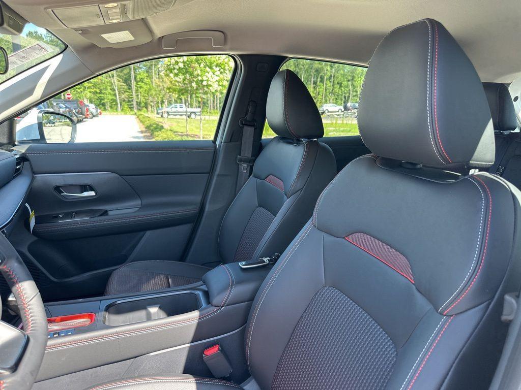 new 2025 Nissan Kicks car, priced at $28,259