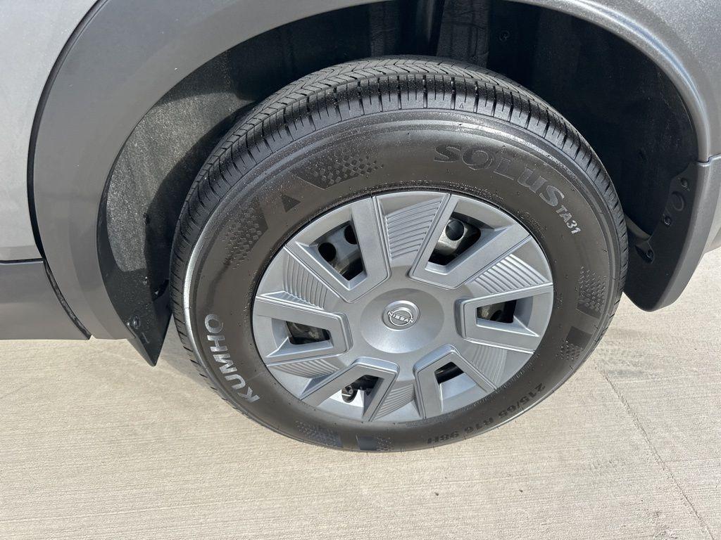 used 2025 Nissan Kicks car, priced at $22,900
