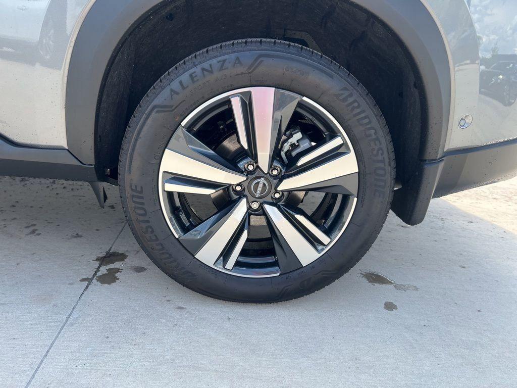 new 2025 Nissan Rogue car, priced at $34,881