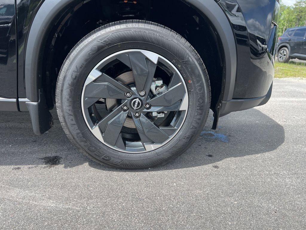 new 2025 Nissan Rogue car, priced at $32,403