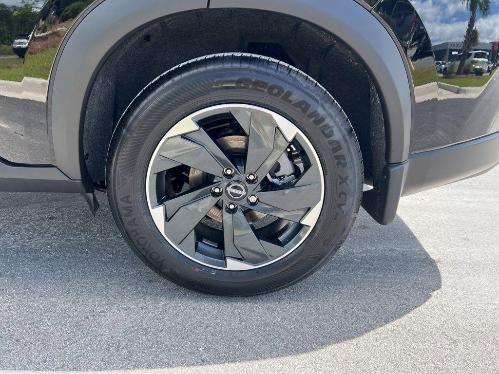 new 2025 Nissan Rogue car, priced at $32,403
