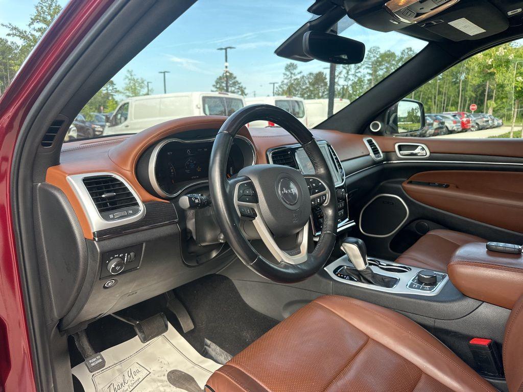 used 2021 Jeep Grand Cherokee car, priced at $32,800