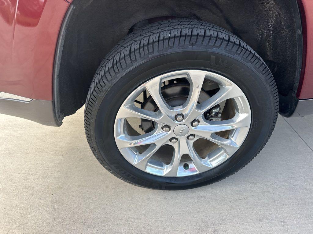 used 2021 Jeep Grand Cherokee car, priced at $32,800