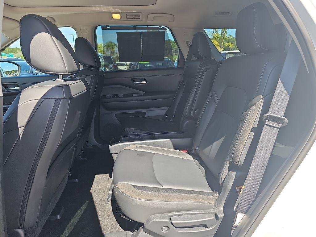 used 2024 Nissan Pathfinder car, priced at $34,899
